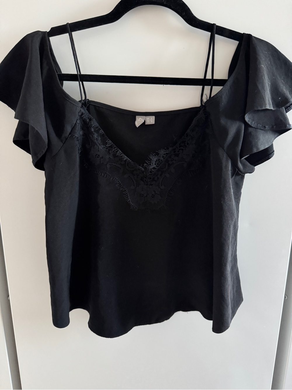 NEW ASOS silky Black Lace-Trim Flutter Sleeve Women's Top size 0/ xs